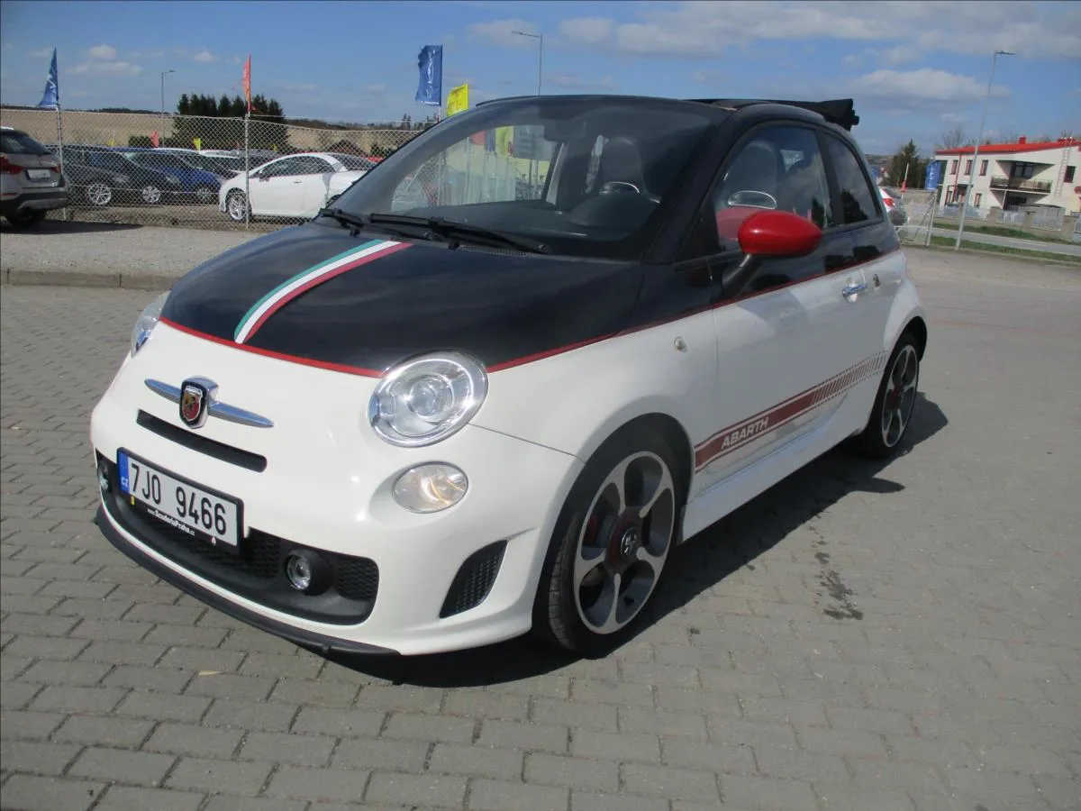 2011 Abarth 500 - sportscars.cz