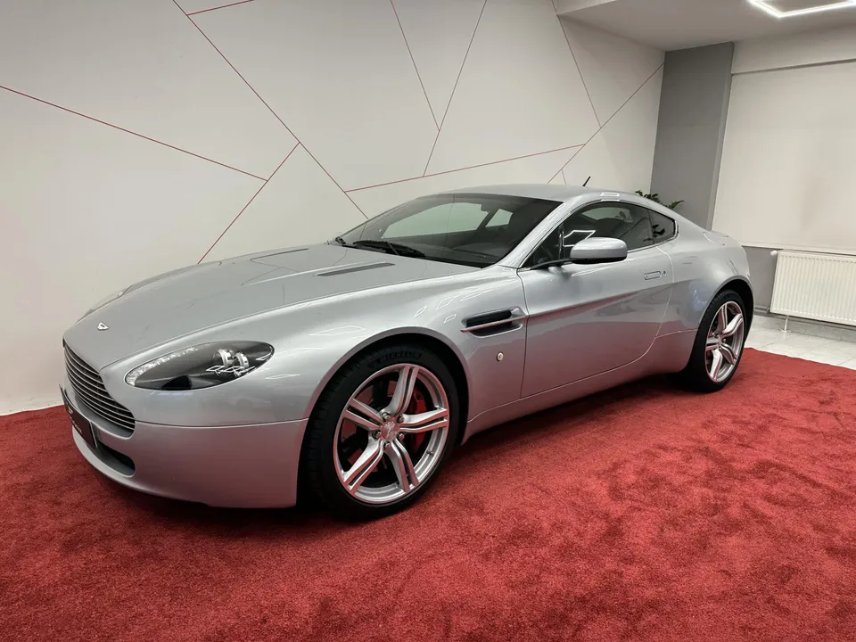 2006 Aston Martin V8 Vantage - sportscars.cz