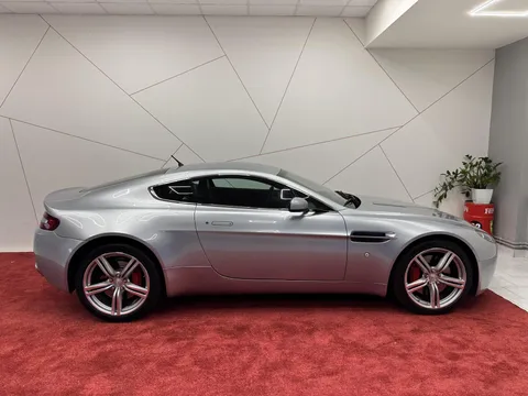2006 Aston Martin V8 Vantage - sportscars.cz