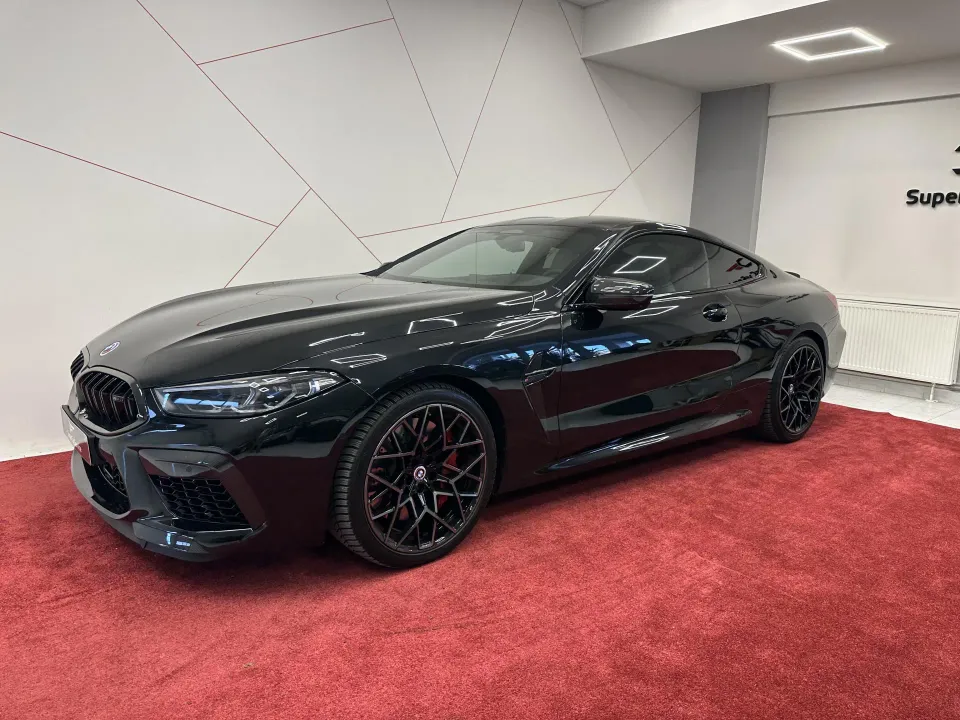 2023 BMW M8 - sportscars.cz
