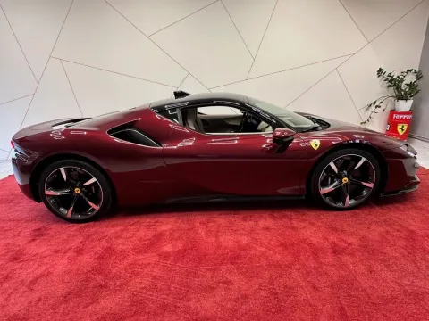 2024 Ferrari SF90 - sportscars.cz