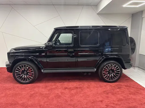 2025 Mercedes-Benz AMG G63 - sportscars.cz