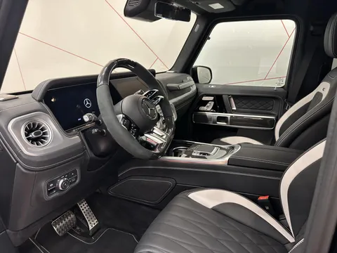 2025 Mercedes-Benz AMG G63 - sportscars.cz