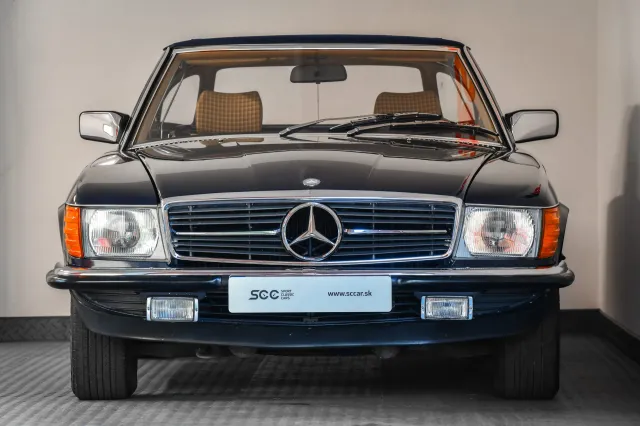 1982 Mercedes SL 280 - vintagecars.cz