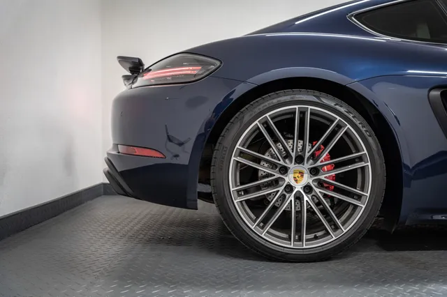 2019 Porsche 718 Cayman GTS - sportscars.cz