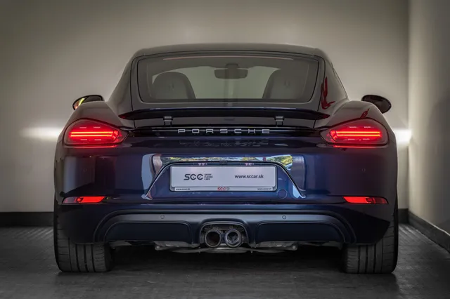 2019 Porsche 718 Cayman GTS - sportscars.cz