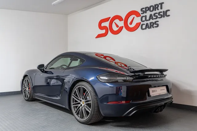 2019 Porsche 718 Cayman GTS - sportscars.cz