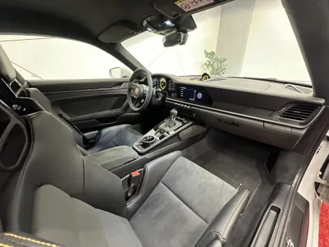 2022 Porsche 911 GT3 CLUBSPORT - sportscars.cz