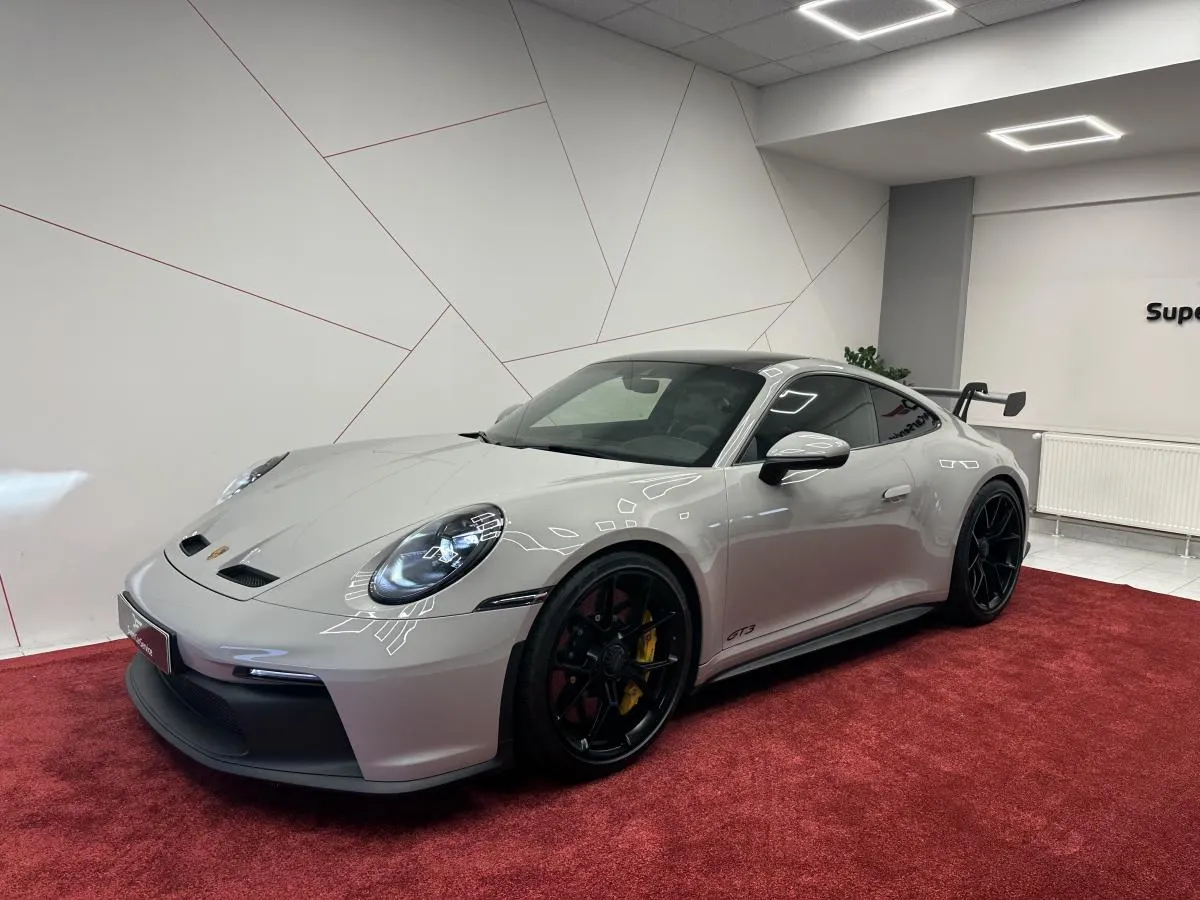 2022 Porsche 911 GT3 CLUBSPORT - sportscars.cz