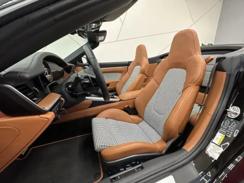 2024 Porsche 911 Turbo S - sportscars.cz