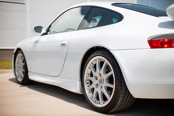 1999 Porsche 996 Carrera - vintagecars.cz